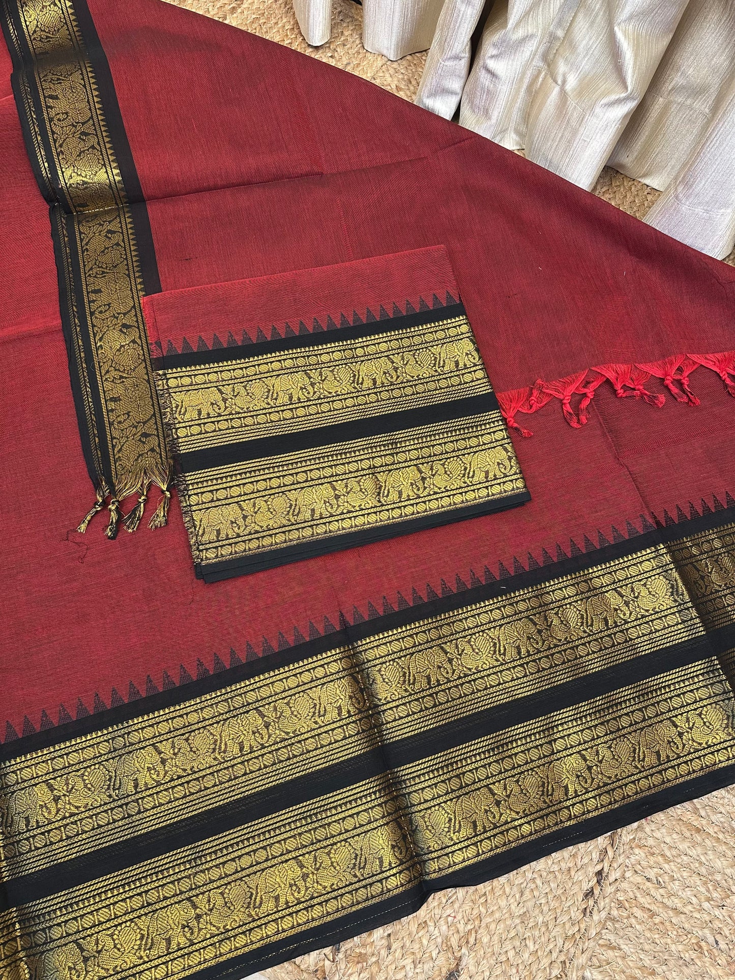 Isai Bigborder Chettinad 2 piece set-Maroon black