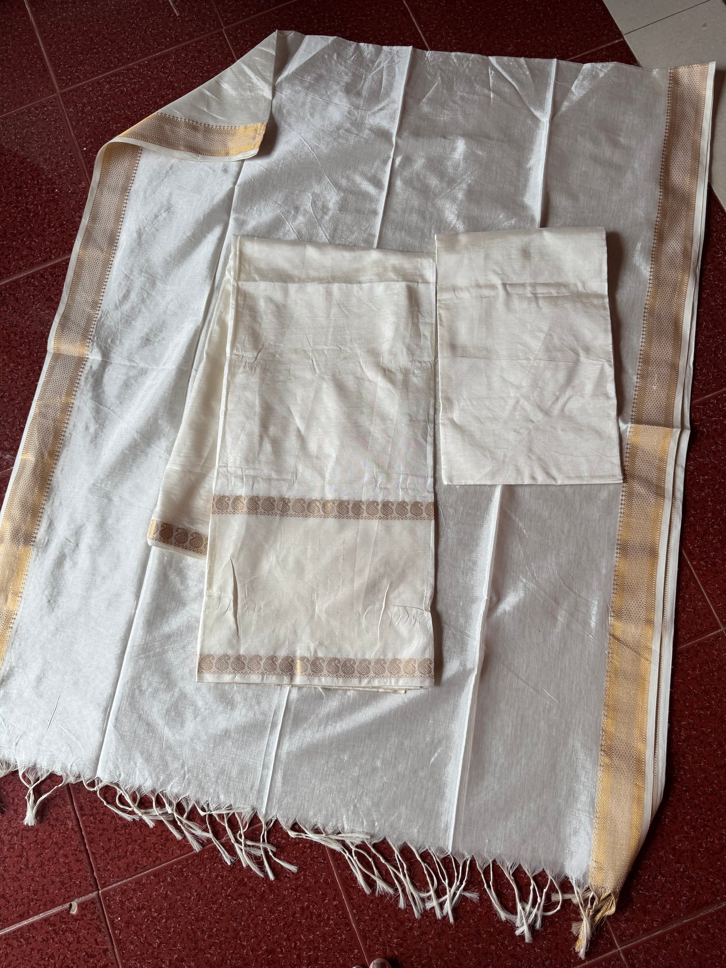 Onam special Gap border Mangalgiri pattu 3 piece set