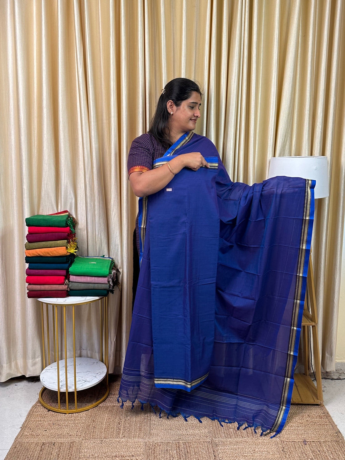 Narayanpet small border Mercerised cotton (4.5 m Top)-NILA75