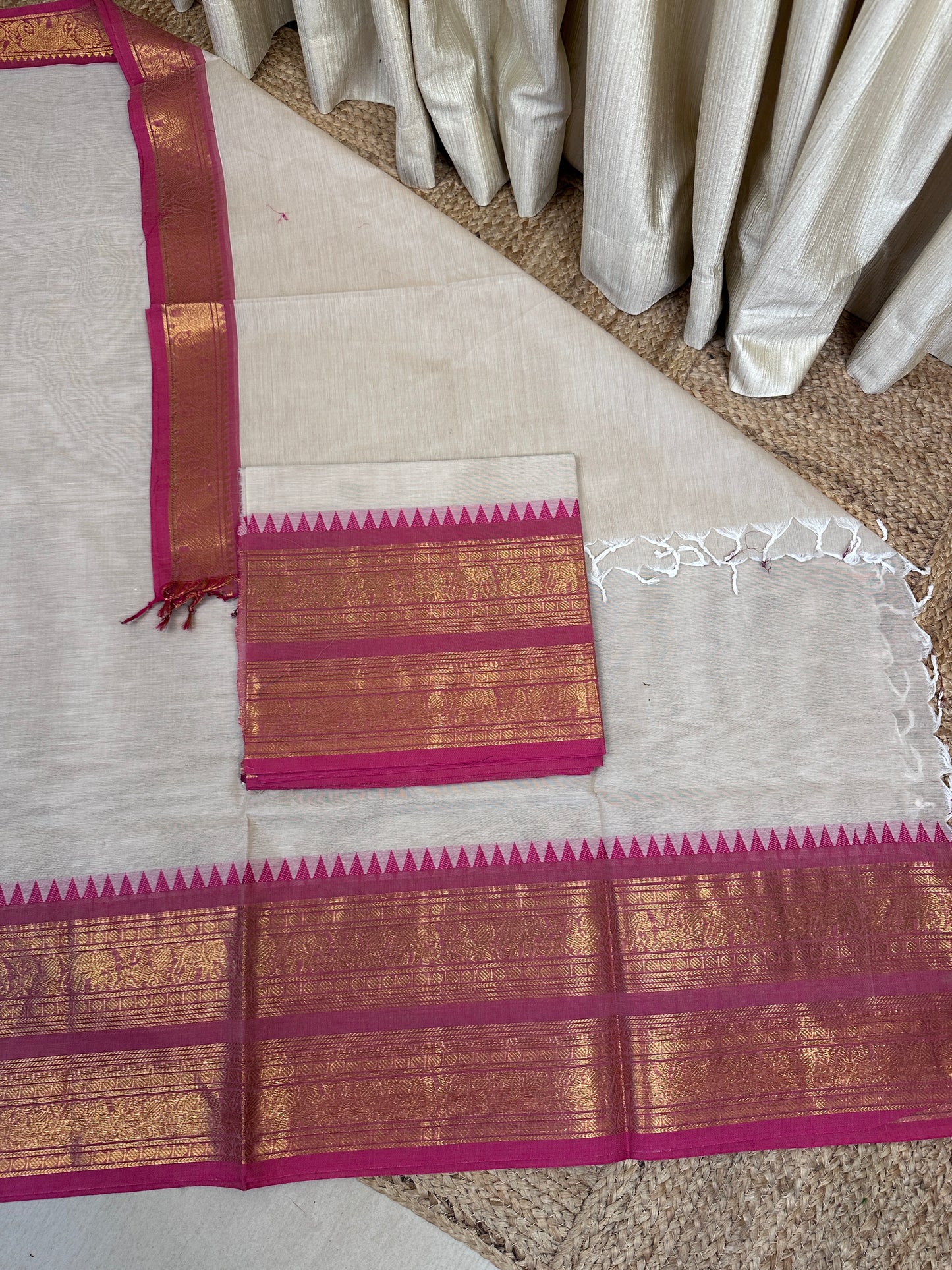 Isai Bigborder Chettinad 2 piece set (beige) - ISAI 3
