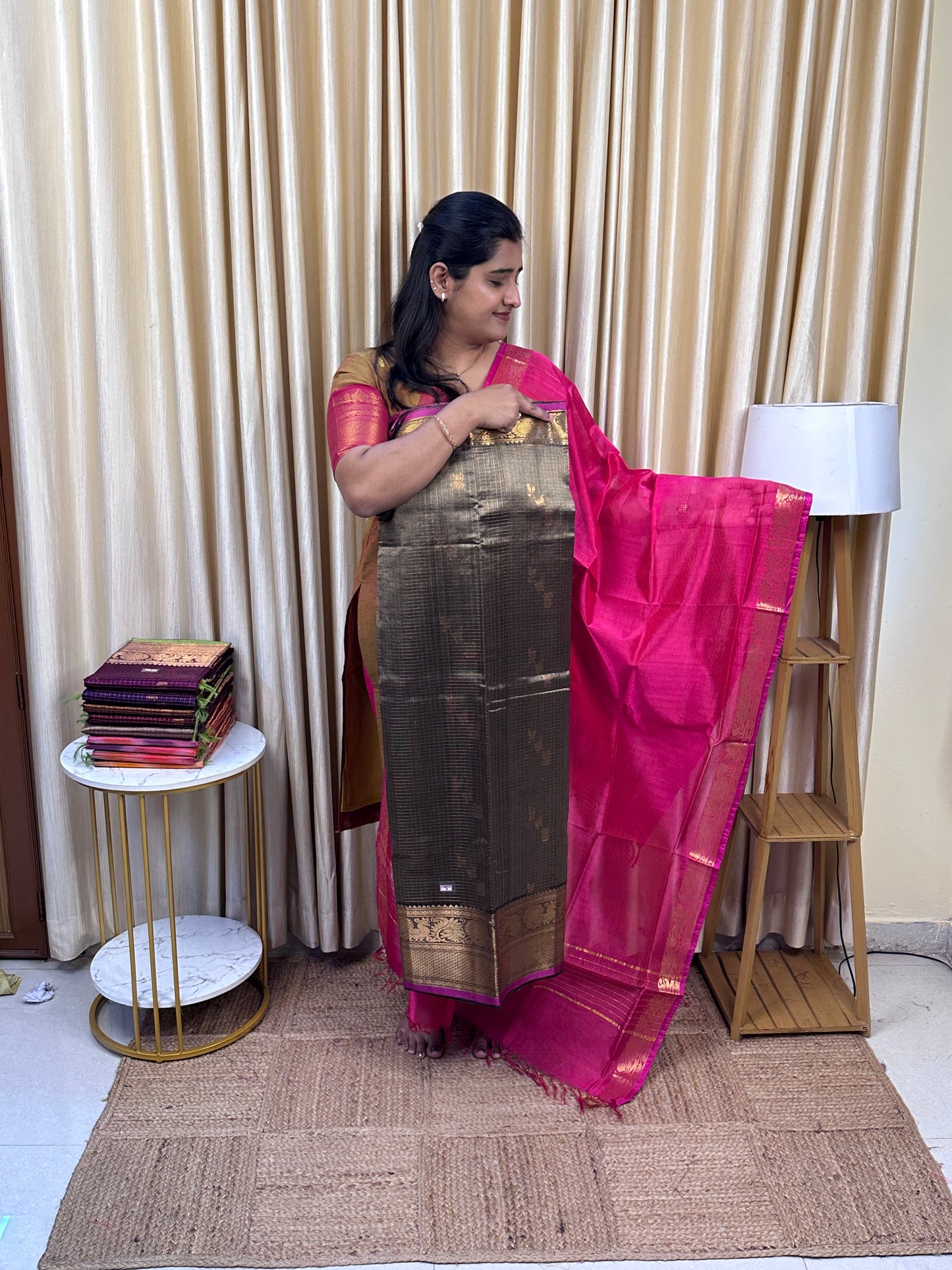 YAZHI 12 Big border Mangalgiri handloom checks