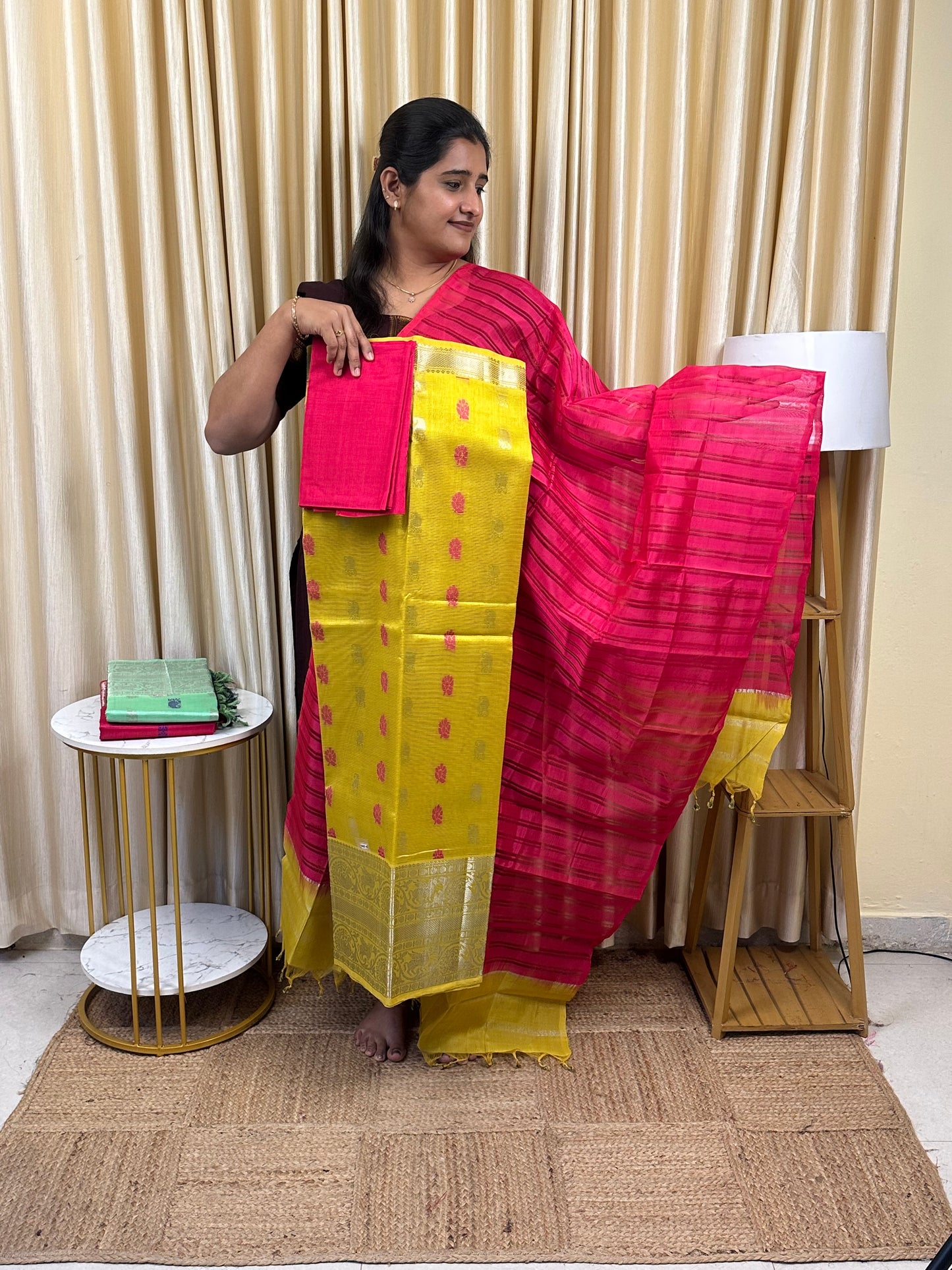 YAZHI 23 Big border Mangalgiri handloom Floral butta (Copy)