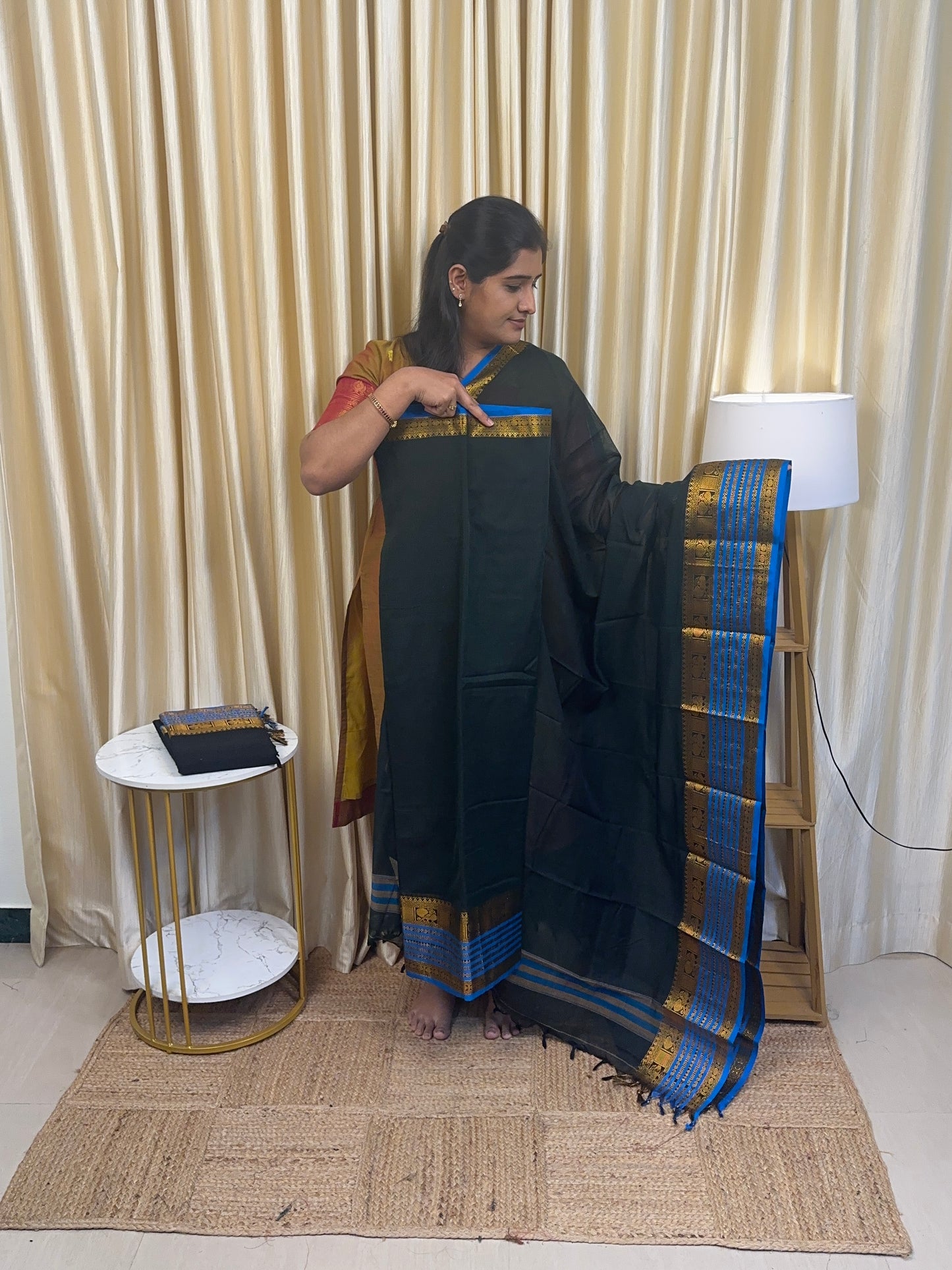 Royal border Narayanapet emerald