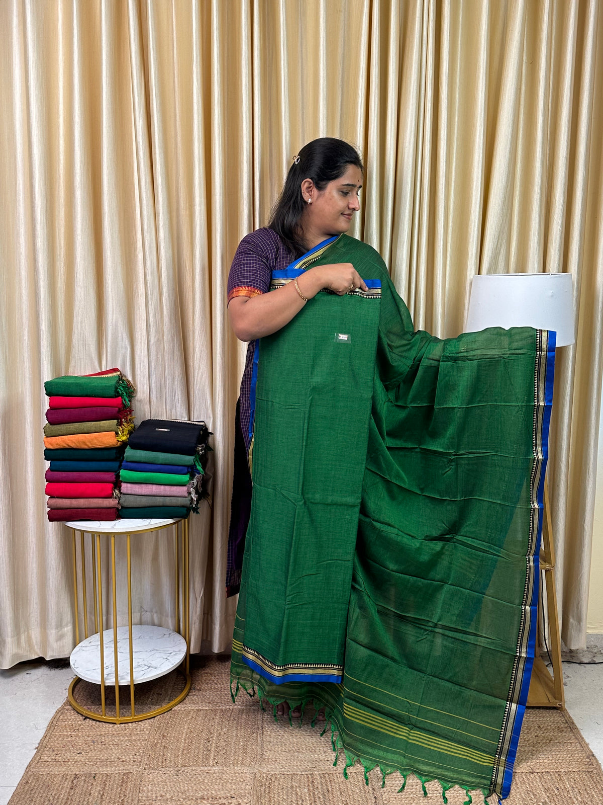 Narayanpet small border Mercerised cotton (4.5 m Top)-NILA72