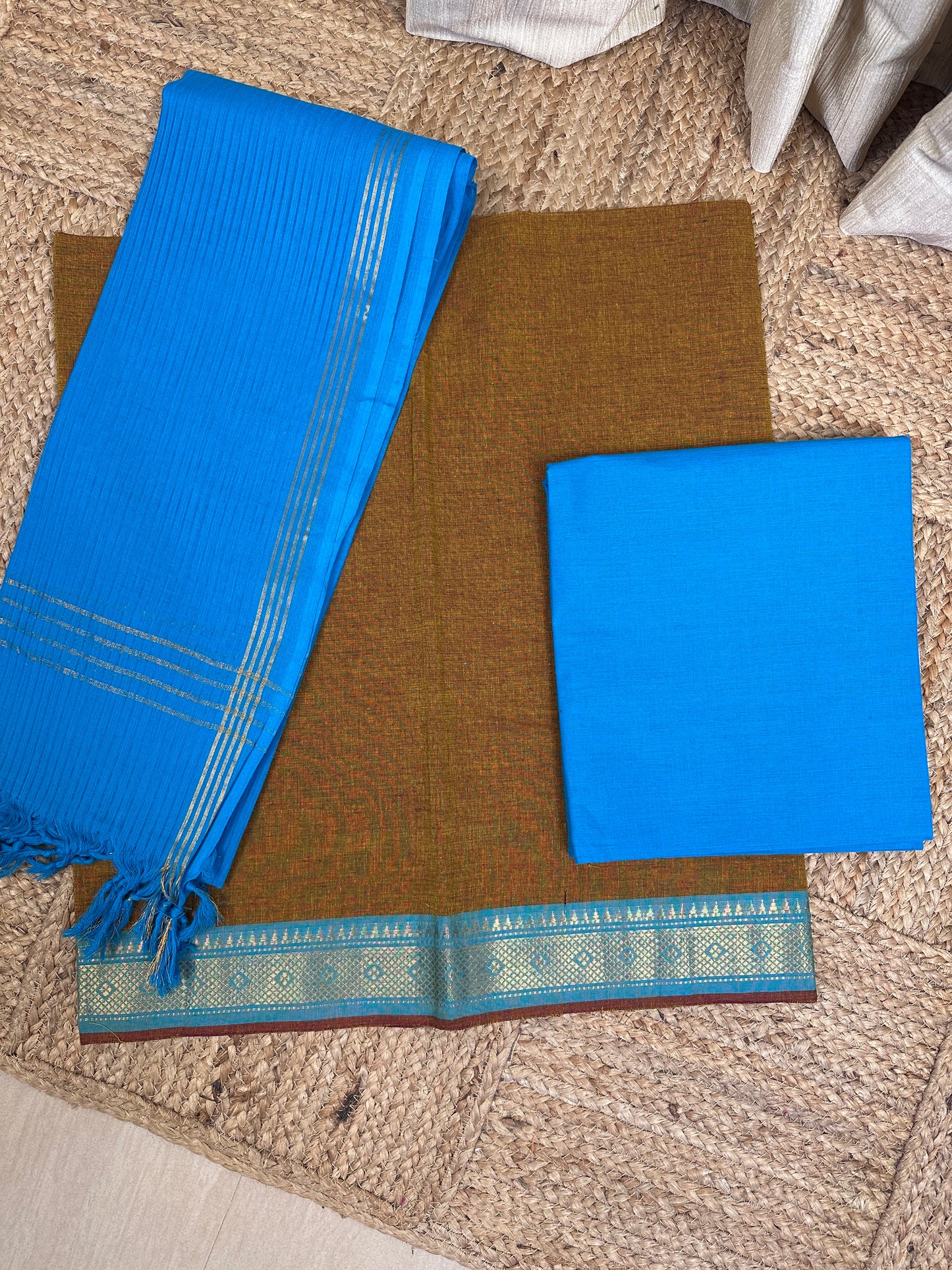 Mangalagiri 3 piece set -Honey and blue