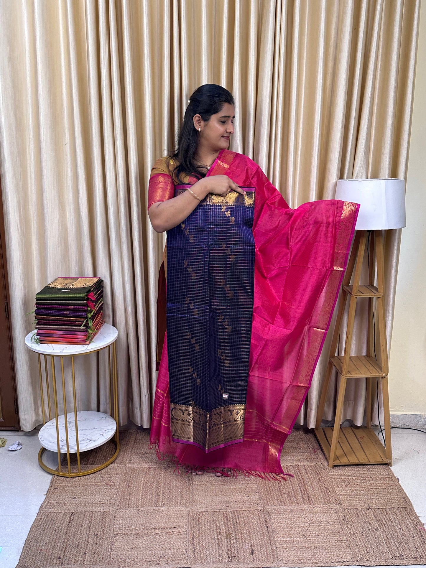 YAZHI 10 -Big border Mangalgiri handloom checks