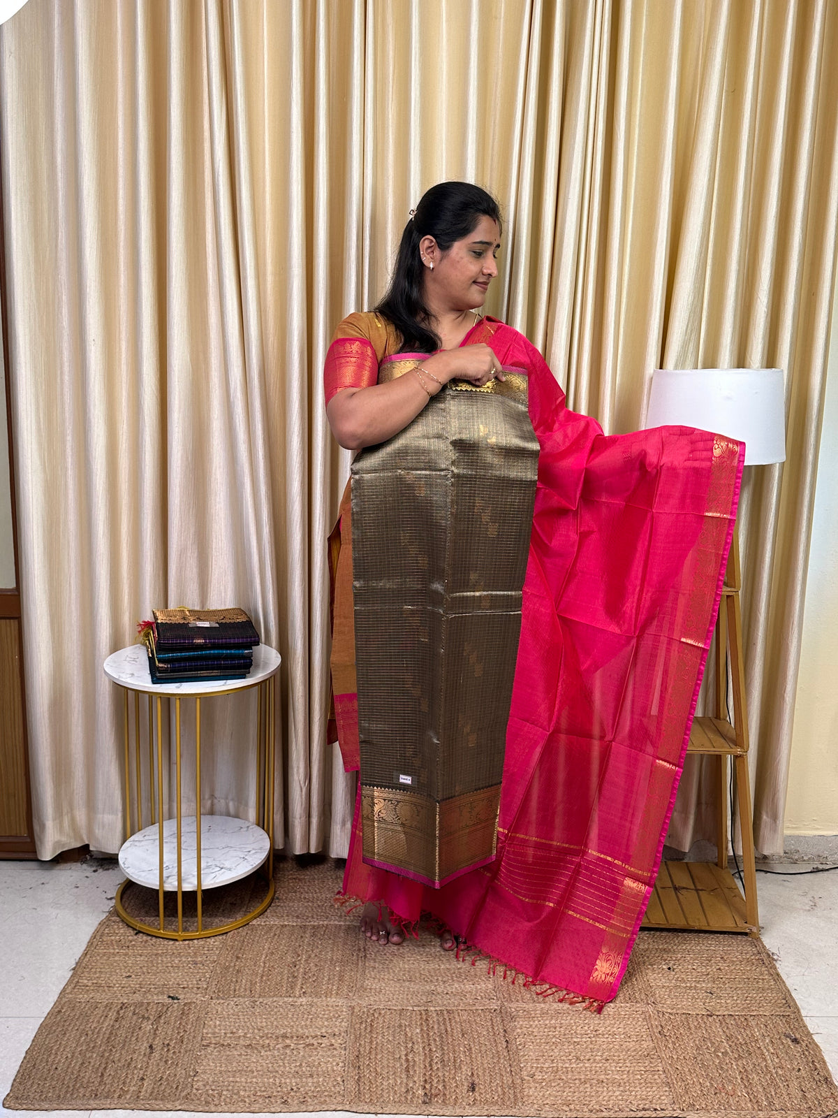 Big border Mangalgiri handloom checks -VIZHI 11