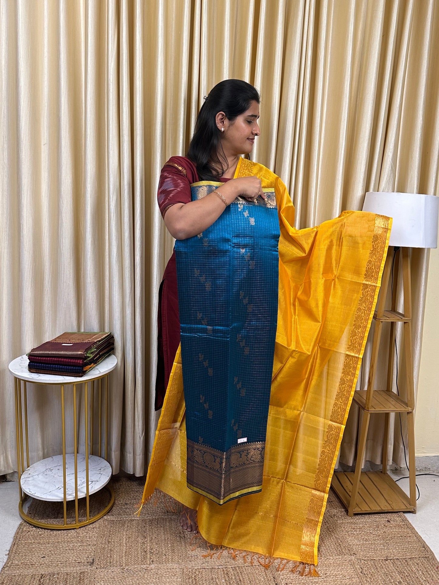 Big border Mangalgiri handloom checks -VIZHI 4