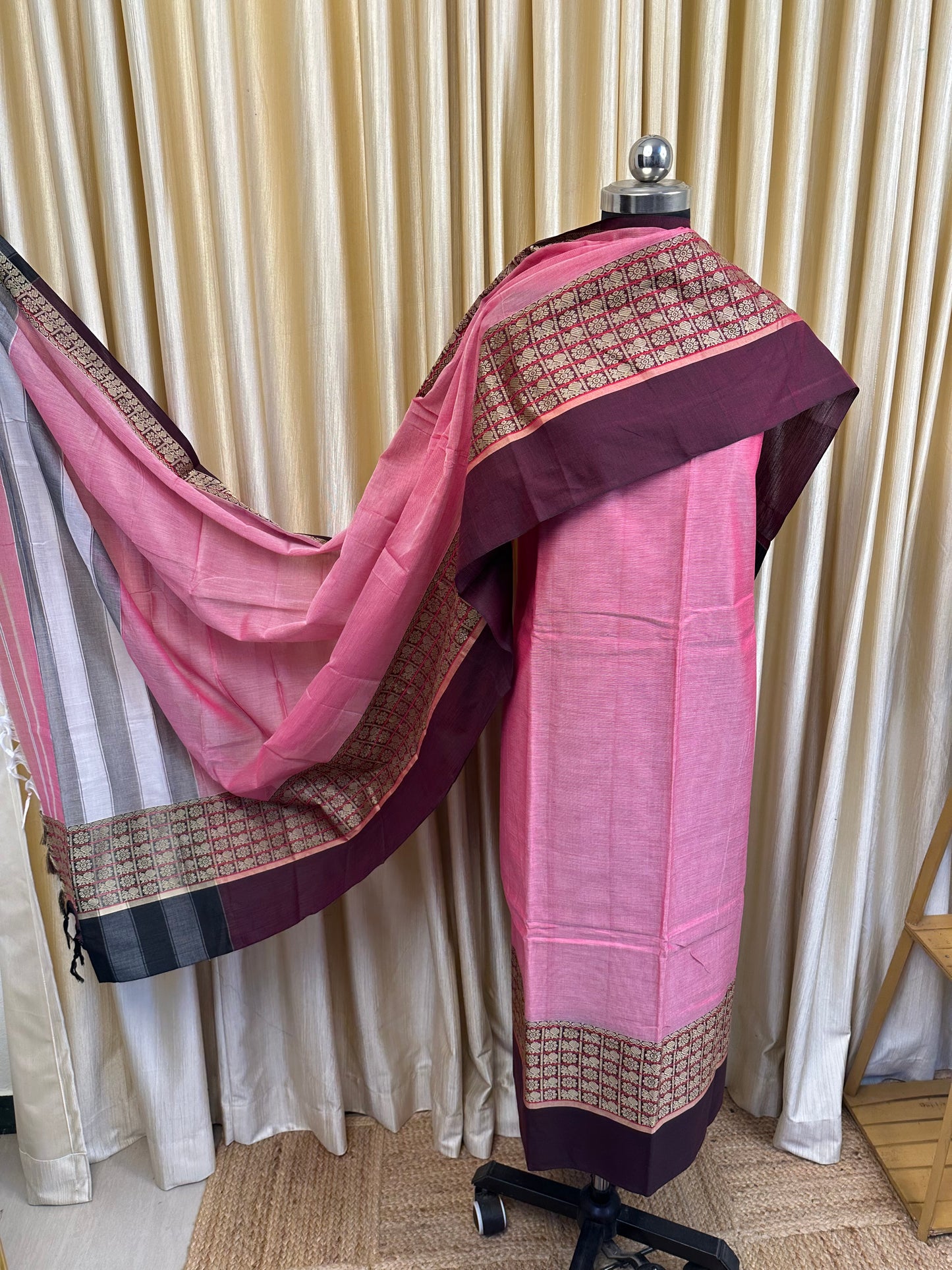 Mayil kattam Narayanapet-Pink