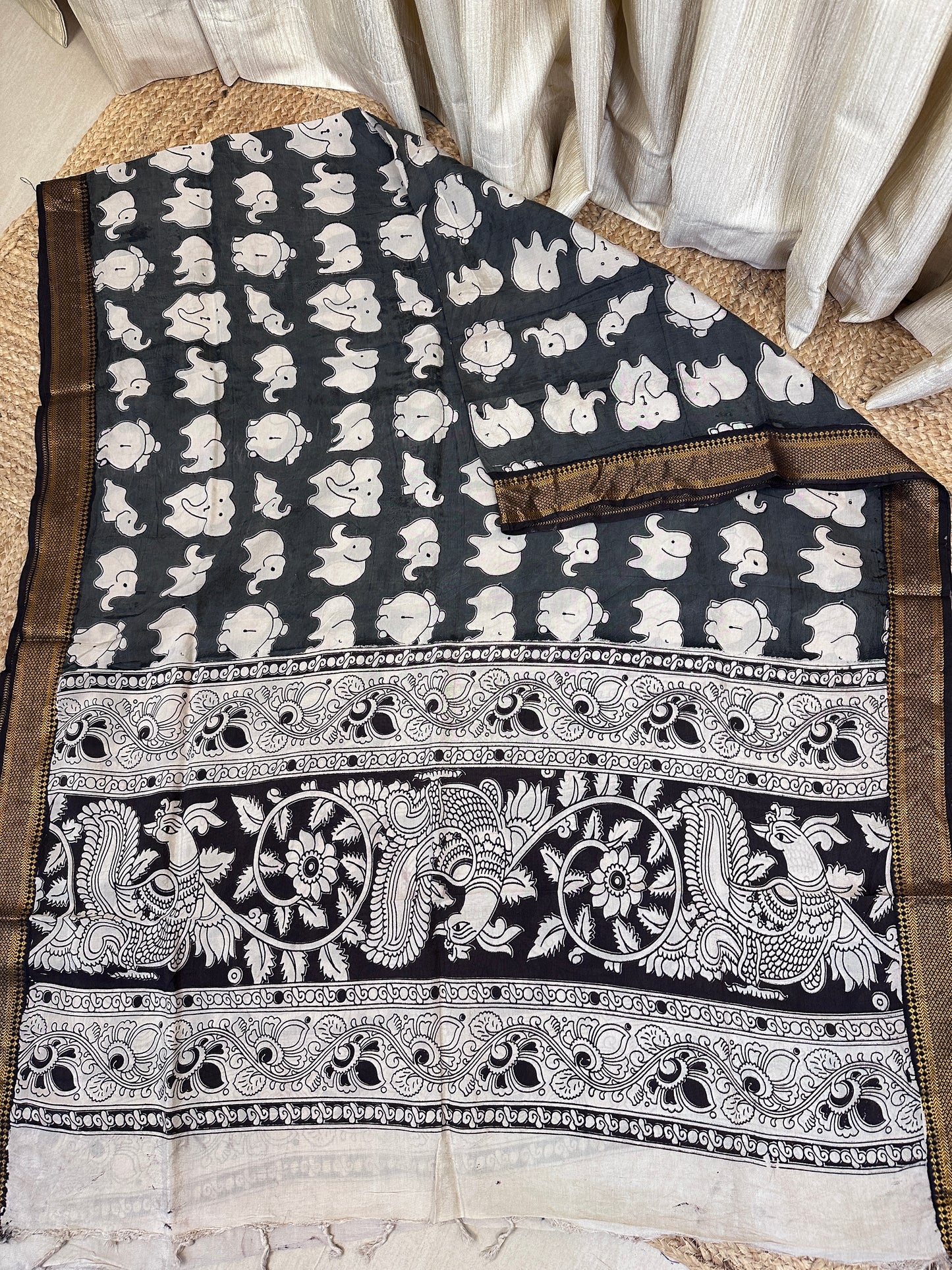 Chennuri silk Kalamkari duppata Elephant - Grey