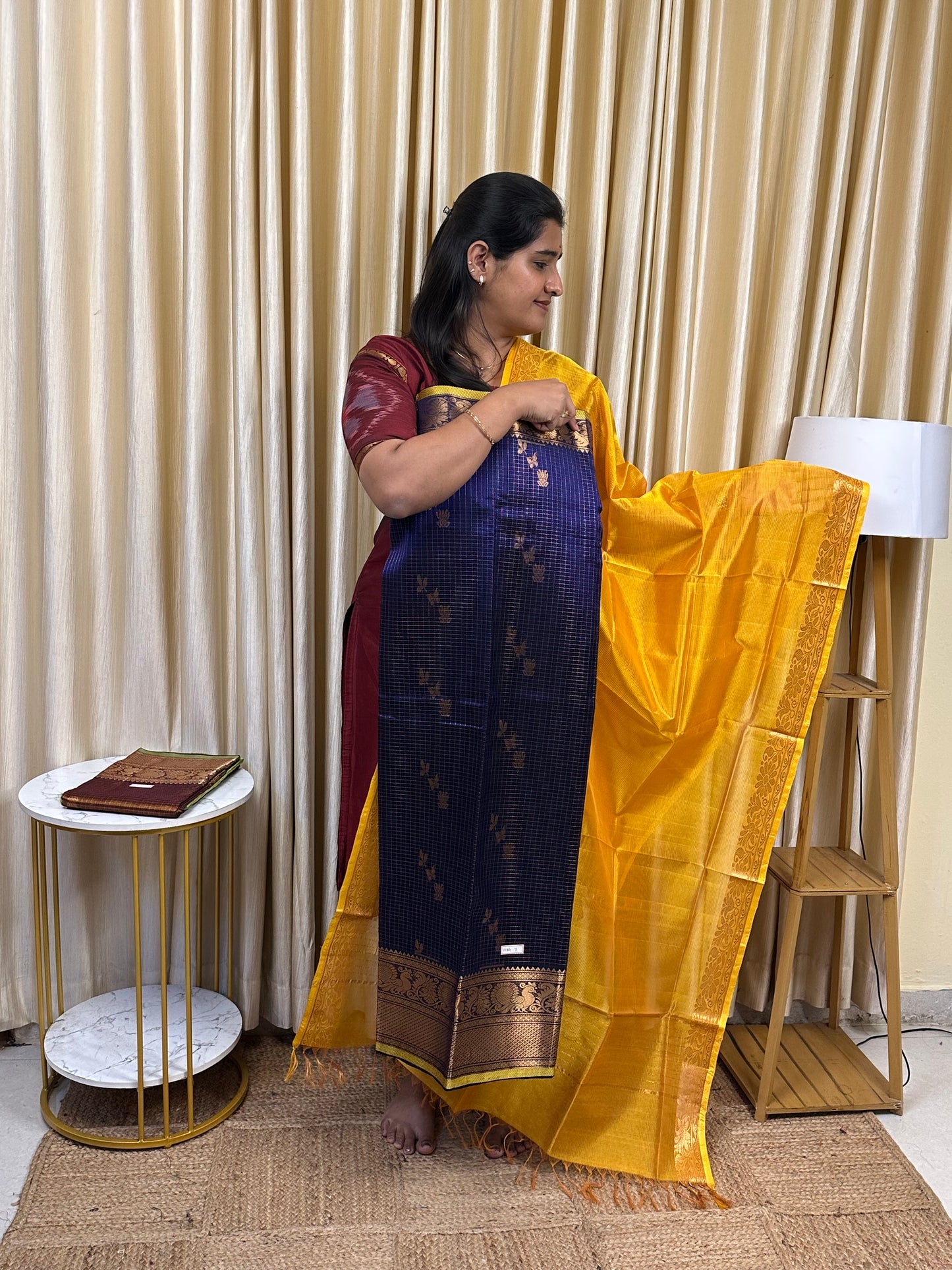 Big border Mangalgiri handloom checks -VIZHI 7