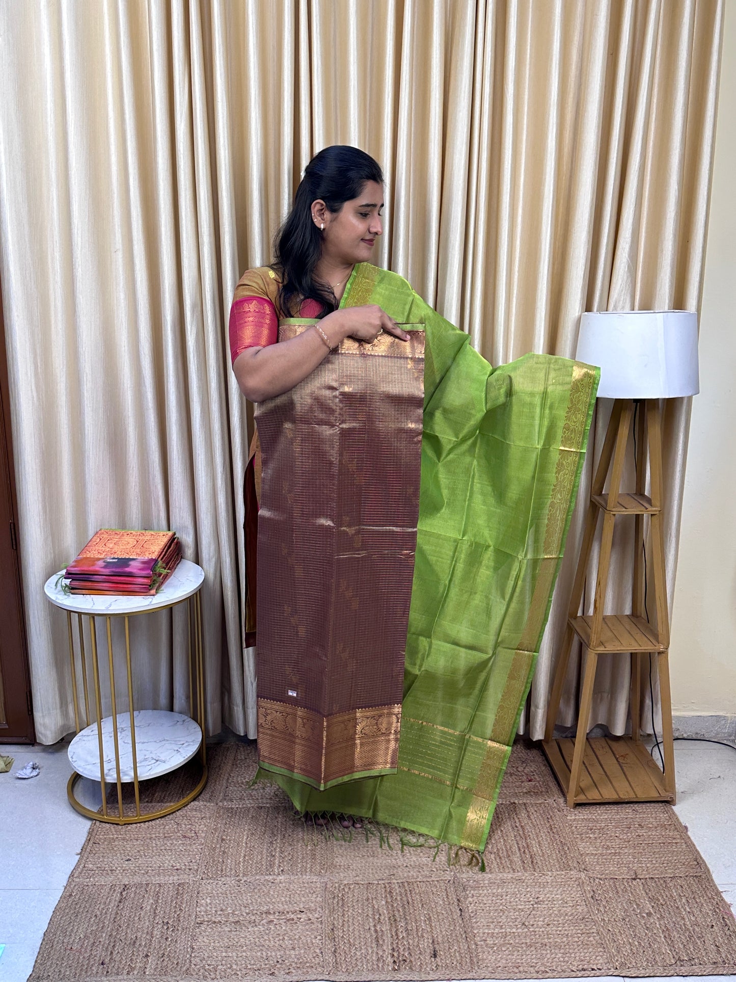 YAZHI 17 Big border Mangalgiri  handloom checks