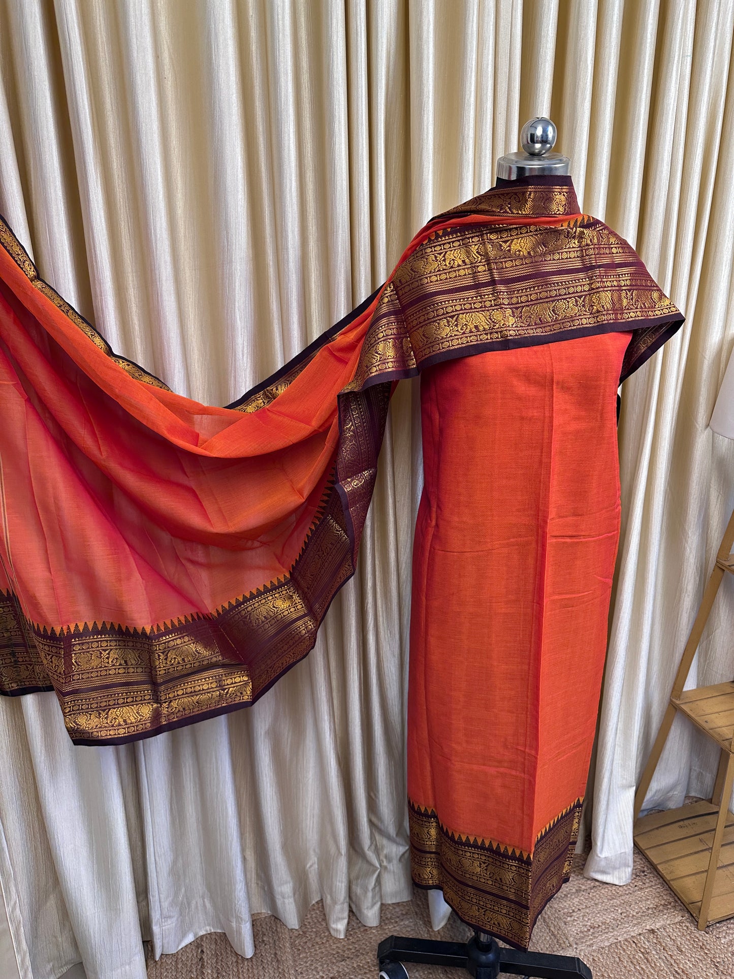 Isai Bigborder Narayanpet  3 piece set- Rust orange