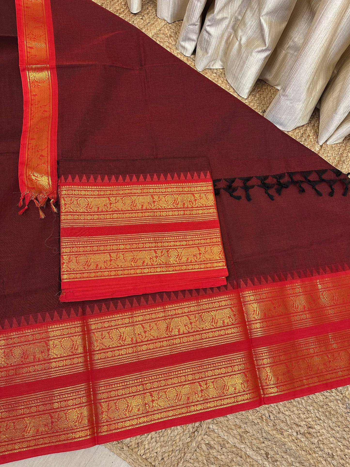 Isai Bigborder Chettinad 2 piece set-Maroon  Red