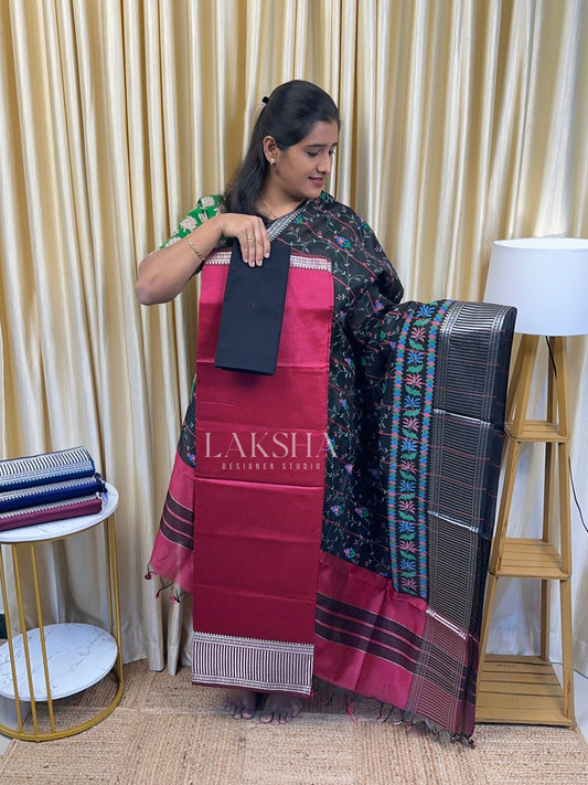 Mangalgiri pattu Bigborder-Strawberry