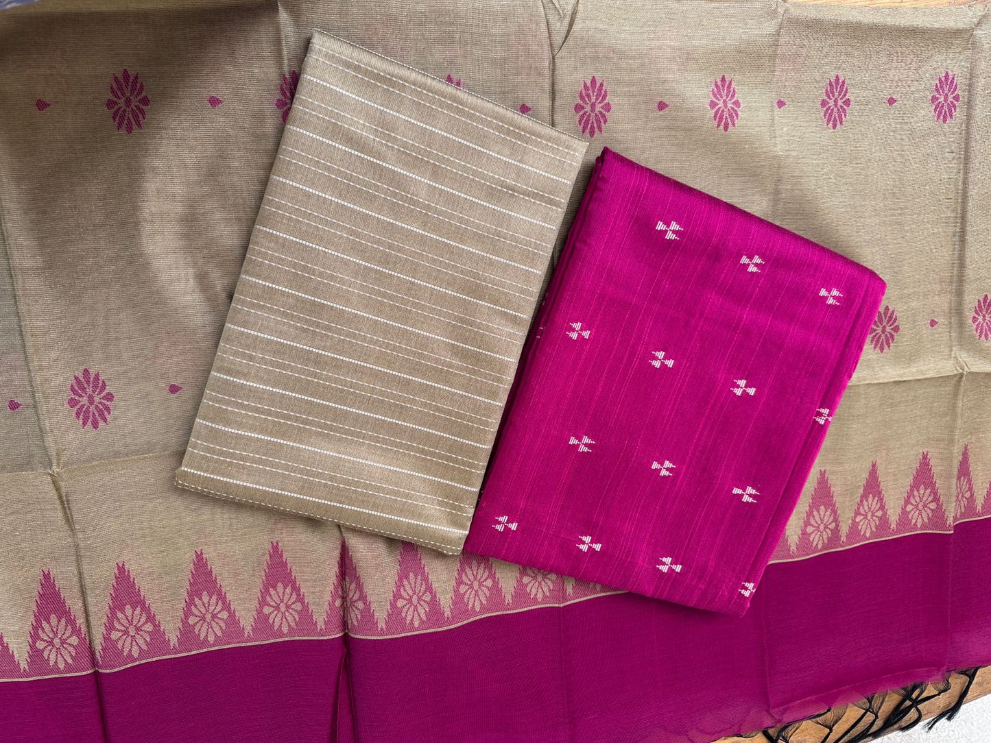 Rani pink Dupion with tussar bottom and Duppata